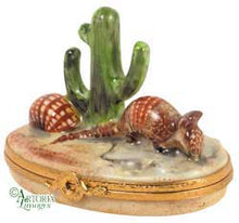 Load image into Gallery viewer, SKU# 6412 - Armadillo