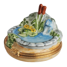 Cargar imagen en el visor de la galería, SKU# 6472 - Estanque de ranas