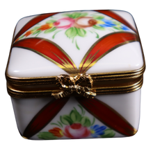 Lade das Bild in den Galerie-Viewer, SKU# 6757 - Kleines Quadrat aus rotem Samt