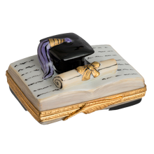 Lade das Bild in den Galerie-Viewer, SKU# 7530 - Abschlussbuch mit Diplom