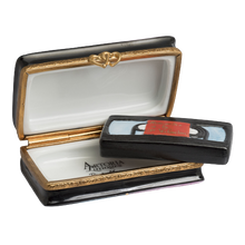 Cargar imagen en el visor de la galería, SKU# 7673 - Videocasete: Película francesa - (RETIRADO)