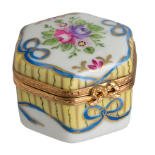 Cargar imagen en el visor de la galería, SKU# 7689 - Hexágono: Recamier Jaune