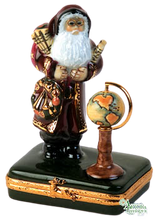 Cargar imagen en el visor de la galería, SKU# 7824 - Lynn Haney Papá Noel con globo