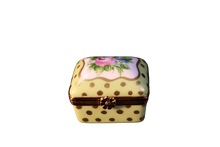 Cargar imagen en el visor de la galería, SKU# 9103 - Caja amarilla con puntos dorados