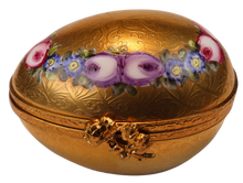 Lade das Bild in den Galerie-Viewer, Artikelnummer C035404 Eierkarton mit Inkrustierung