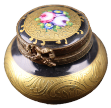 Lade das Bild in den Galerie-Viewer, Artikelnummer C222160 Verkrustetes Glas mit Deckel