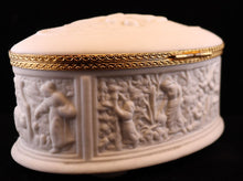 Load image into Gallery viewer, SKU# 1001M &quot;Rome&quot; Large oval hinged box - Biscuit Relief
