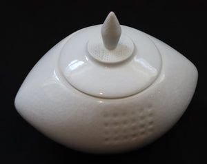 SKU# 20001 Aladdin Pot with Lid White #2