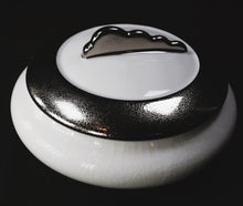 Load image into Gallery viewer, SKU# 20072 Clouds Round Box Platinum
