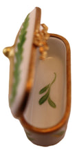 Cargar imagen en el visor de la galería, SKU# 2452 - Medium Oblong Floral Box

