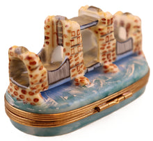 Load image into Gallery viewer, SKU# 3474 - London Bridge
