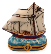 Cargar imagen en el visor de la galería, SKU# 3554 - Barco pirata
