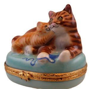 SKU# 36010 - Mother cat and her kitty