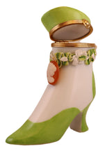 Cargar imagen en el visor de la galería, SKU# 5288C - Boot Green &amp; White  with a Cameo Pendant
