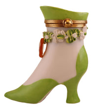 Cargar imagen en el visor de la galería, SKU# 5288C - Boot Green &amp; White  with a Cameo Pendant
