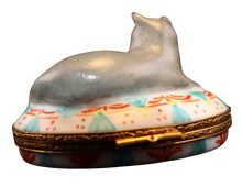 Cargar imagen en el visor de la galería, SKU# 6031 - Gato británico de pelo corto azul
