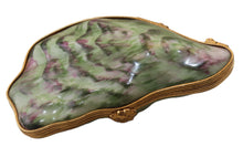 Lade das Bild in den Galerie-Viewer, SKU# 6063 - Oyster with luster

