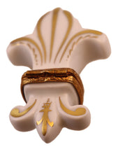 Cargar imagen en el visor de la galería, SKU# 6301 - Flor de lis blanca
