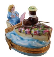 Cargar imagen en el visor de la galería, SKU# 7028 - Amantes en bote de remos
