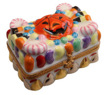 Lade das Bild in den Galerie-Viewer, SKU# 7109 - Halloween Treats
