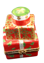Cargar imagen en el visor de la galería, SKU# 7246B - Regalo de Navidad rojo y dorado con puntos rojos
