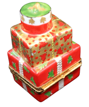 Cargar imagen en el visor de la galería, SKU# 7246B - Regalo de Navidad rojo y dorado con puntos rojos
