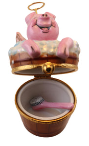 SKU# 7562 - Engelhaftes Schwein in der Wanne