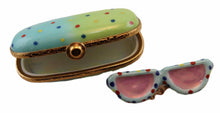Load image into Gallery viewer, SKU# 7798 - Sunglasses In Flat Confetti Case

