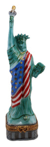 SKU# 7842 - Estatua de la Libertad con bandera