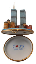 Lade das Bild in den Galerie-Viewer, Artikelnummer 7843 - World Trade Center
