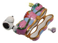 Load image into Gallery viewer, SKU# 8452 - Snoopy and Woostock from the Peanuts © collection
