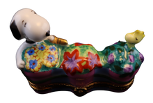 Load image into Gallery viewer, SKU# 8452 - Snoopy and Woostock from the Peanuts© collection
