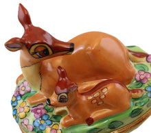 Lade das Bild in den Galerie-Viewer, SKU# 8546 - Bambi &amp; Mother - Disney © collection
