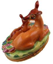 Lade das Bild in den Galerie-Viewer, SKU# 8546 - Bambi &amp; Mother - Disney © collection
