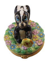 Lade das Bild in den Galerie-Viewer, SKU# 8548 - Flower - Disney © collection
