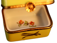 Cargar imagen en el visor de la galería, SKU# 9101 - Mini Caja Amarilla Vincenne
