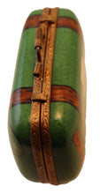 Cargar imagen en el visor de la galería, SKU# C016102 Green Luggage
