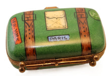 Cargar imagen en el visor de la galería, SKU# C016102 Green Luggage
