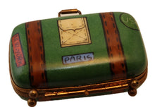 Cargar imagen en el visor de la galería, SKU# C016102 Green Luggage

