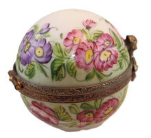 Lade das Bild in den Galerie-Viewer, SKU# C03080 Flowerly Spherical Box
