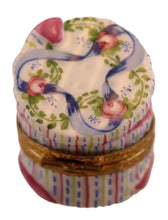 Lade das Bild in den Galerie-Viewer, Artikelnummer C091003 Röhrenförmige Box
