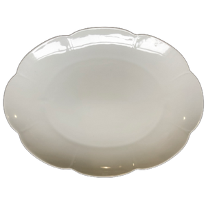 SKU# L410-NYM00001 - Plato ovalado blanco Nymphea pequeño - Forma Nymphea - Tamaño: 11,8"