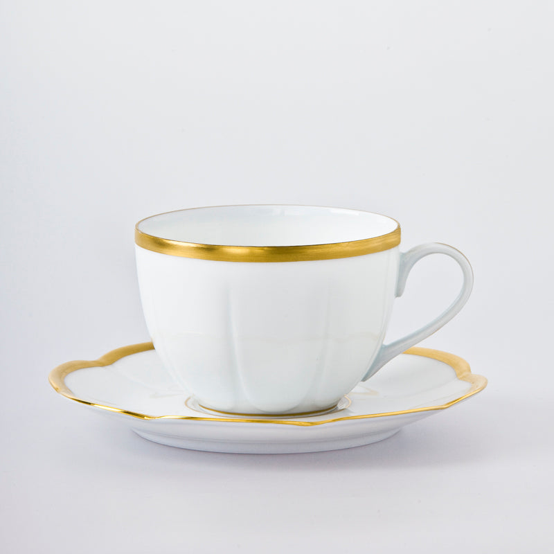 SKU# R300-NYM20775 - Margaux Gold Tea Cup - Shape Nymphea - Size: 6.75oz