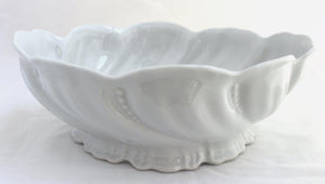 SKU# V275-OCE00001 - Große, weiße Salatschüssel in Ozean-Optik - Form Ozean - Größe: 11"x9,5"