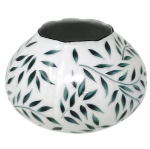 SKU# XV19-DIV12010V - Olivier Vert Round Nymphea Vase - Large - Shape Vase - Size: 4.3"