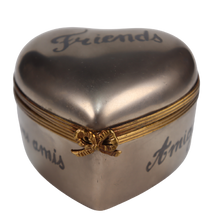 Cargar imagen en el visor de la galería, SKU# 16013- Corazón *Amigos* Plata
