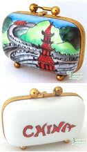 Cargar imagen en el visor de la galería, SKU# 3644 - Maleta de viaje de China

