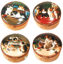 Cargar imagen en el visor de la galería, SKU# 5251 - Juego de 4 cajas de calcomanías con gatos
