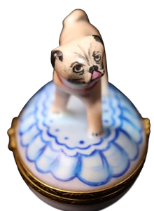 SKU# 6012 - Pug de pie