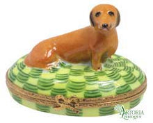 Cargar imagen en el visor de la galería, SKU# 6015 - Perro salchicha marrón
